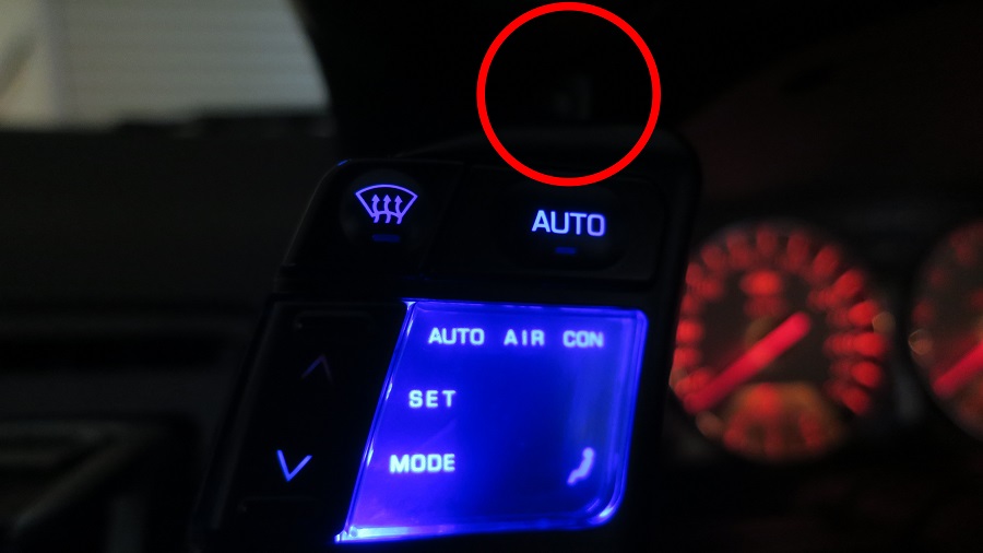 z32ハザードスイッチの分解、組立及び電球のLED化