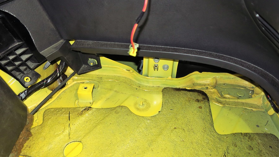 z32アンテナベースの取外し