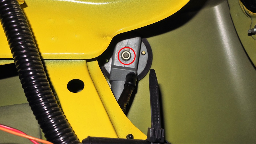 z32アンテナベースの取外し