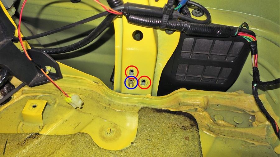 z32アンテナベースの取外し