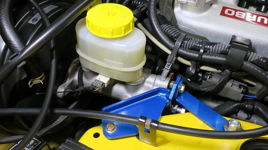 z32 bnr34(gt-r)ブレーキマスターシリンダーの交換
