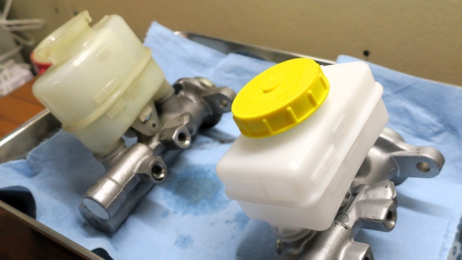 z32 bnr34(gt-r)ブレーキマスターシリンダーの交換