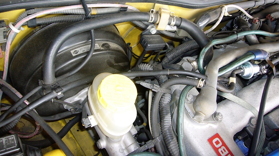 z32ブレーキブースターバキュームホースの交換