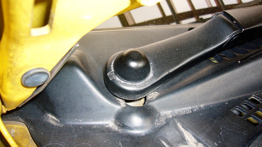 z32カウルトップの交換