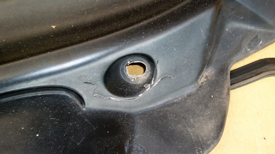 z32カウルトップの交換