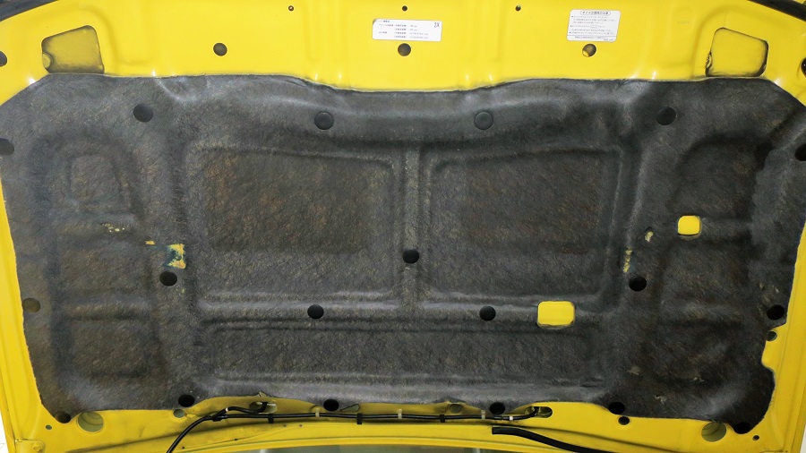 z32ボンネットフードインシュレーター及びフードシール類の交換