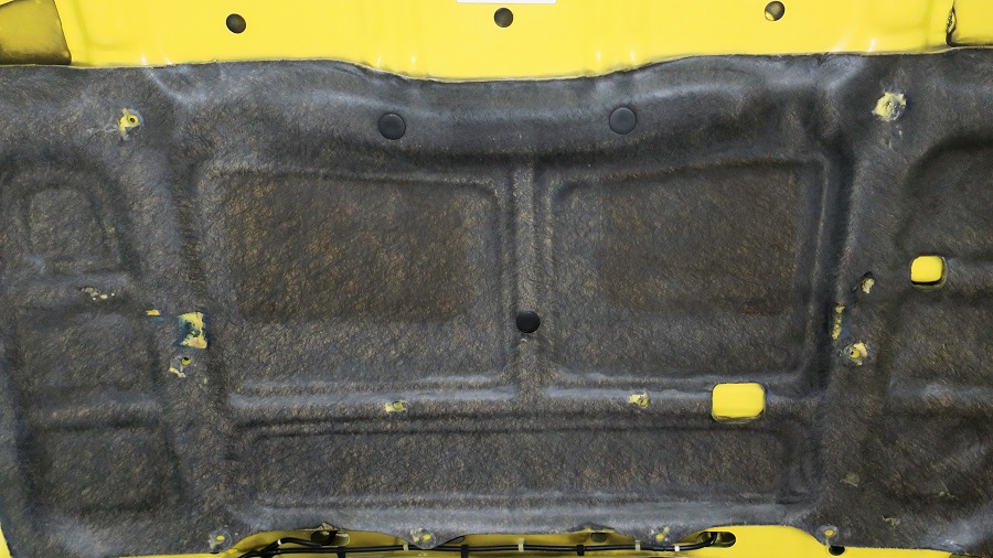 z32ボンネットフードインシュレーター及びフードシール類の交換