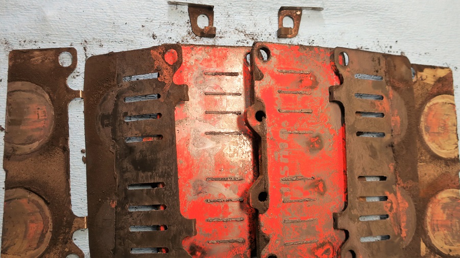 z32 er34フロントキャリパーのオーバーホール、ナット打ち替え、流用