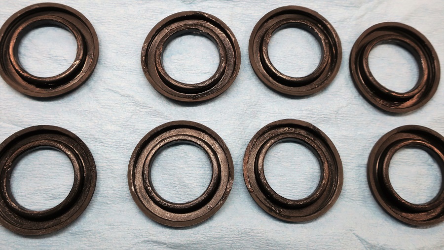 z32 er34フロントキャリパーのオーバーホール、ナット打ち替え、流用