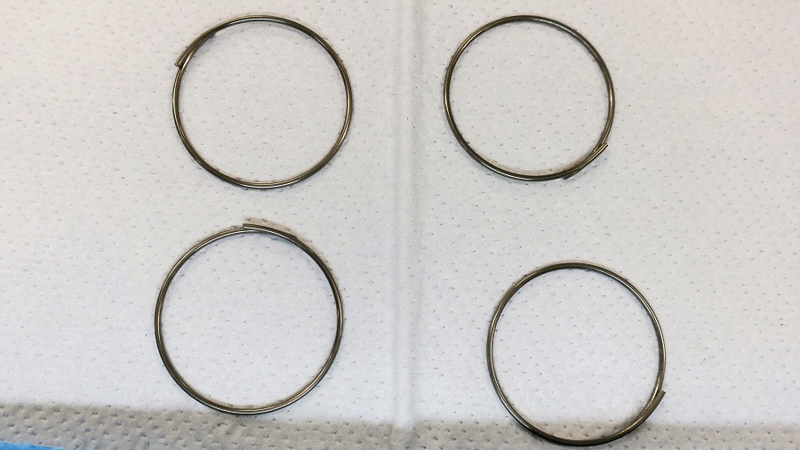 z32 er34フロントキャリパーのオーバーホール、ナット打ち替え、流用