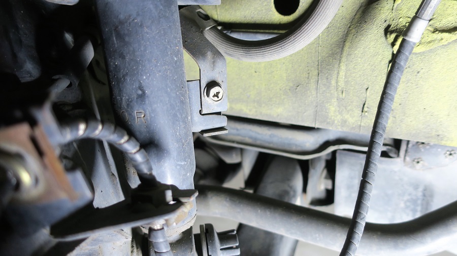 z32純正ショックアブソーバーの交換