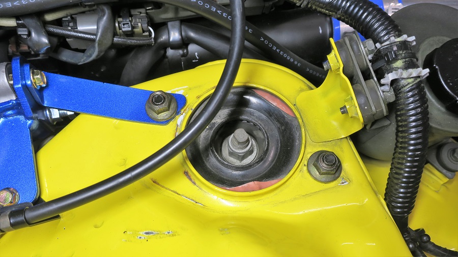 z32純正ショックアブソーバーの交換