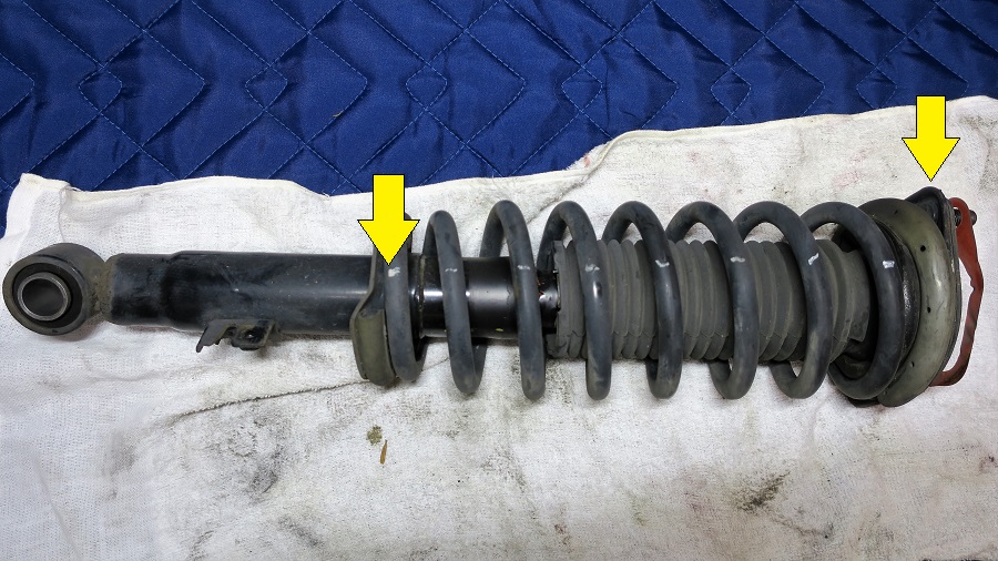 z32純正ショックアブソーバーの交換