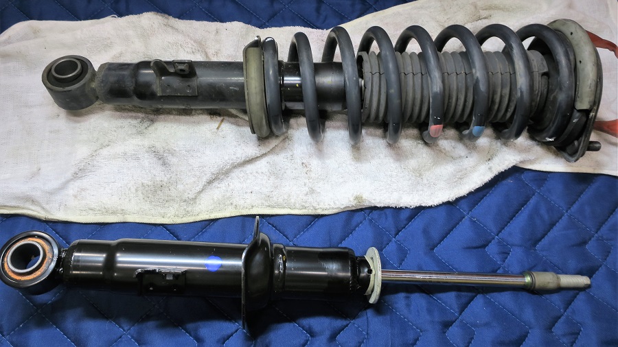 z32純正ショックアブソーバーの交換