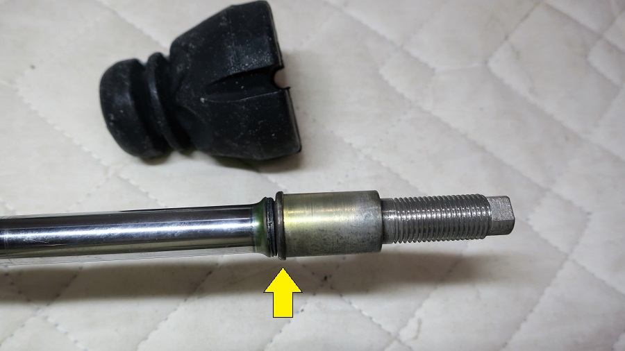 z32純正ショックアブソーバーの交換