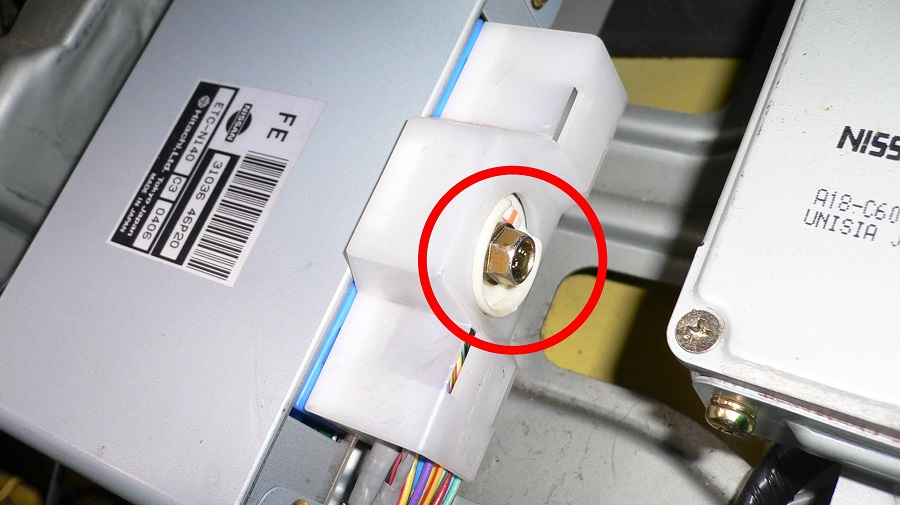 z32ギアポジションモニターの取付け