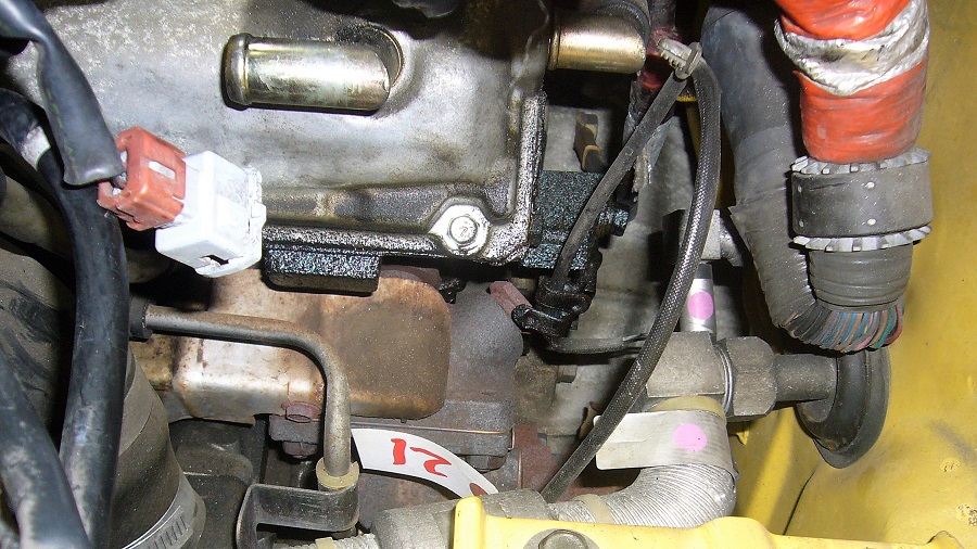 z32ヘッドカバーの脱着＆インジェクターの交換