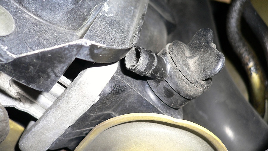 z32ロングライフクーラントの交換