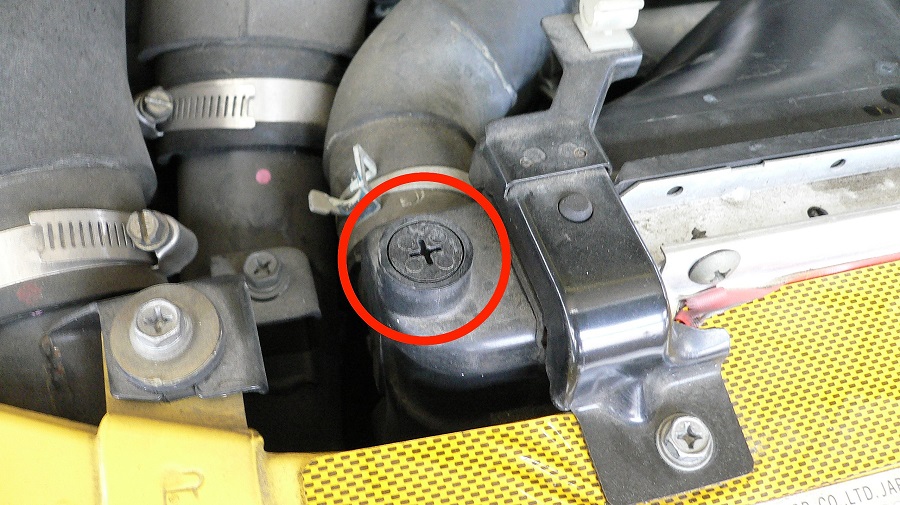 z32ロングライフクーラントの交換