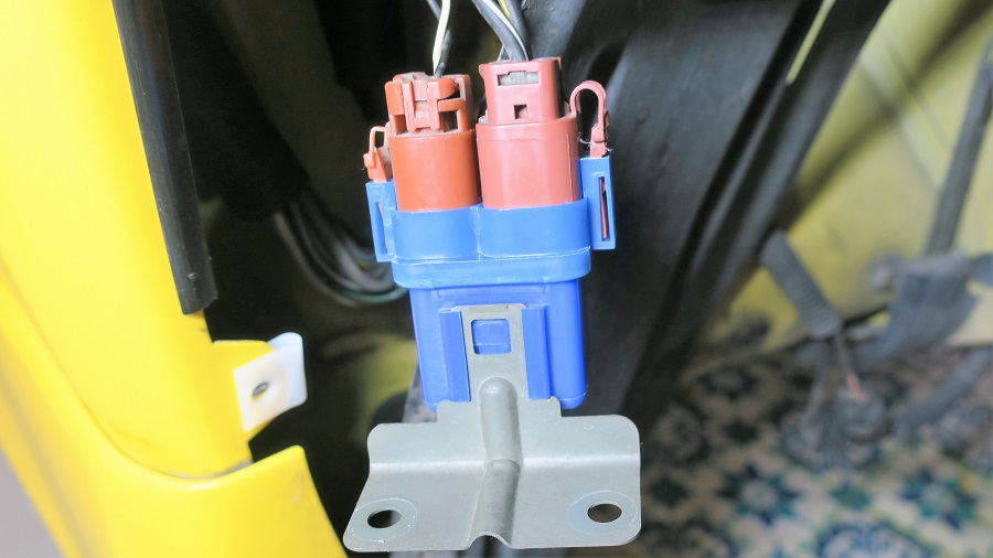 z32npリレーの交換