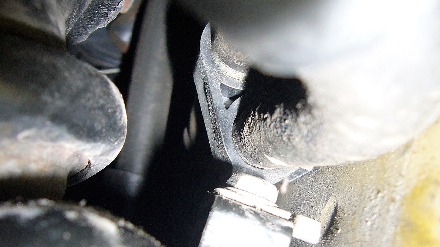 z32オイルクーラーホースの交換