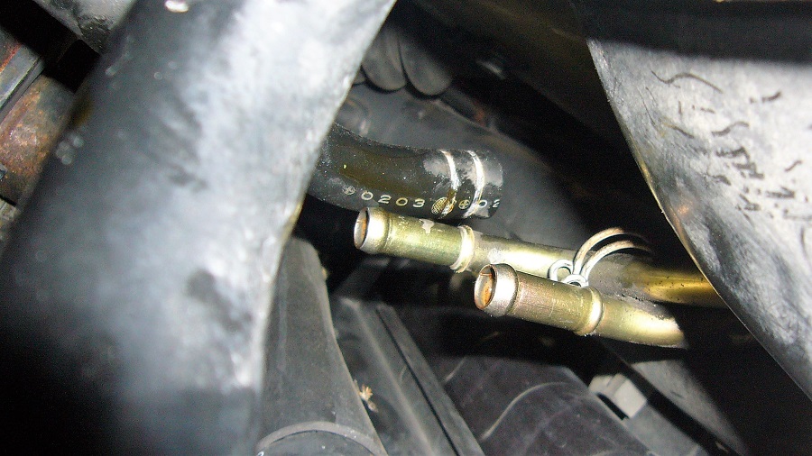 z32オイルクーラーホースの交換