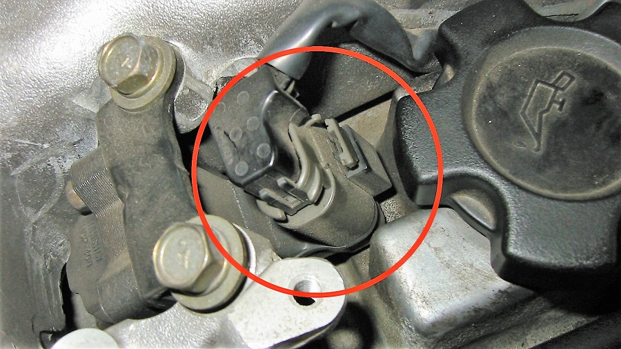 z32プラグ＆コネクターの交換