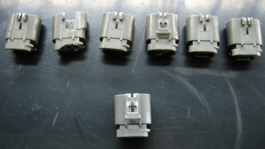 z32プラグ＆コネクターの交換