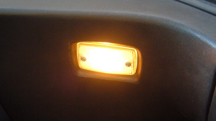 z32リア内張りの取外し【BOSE BOX取付までの道程】