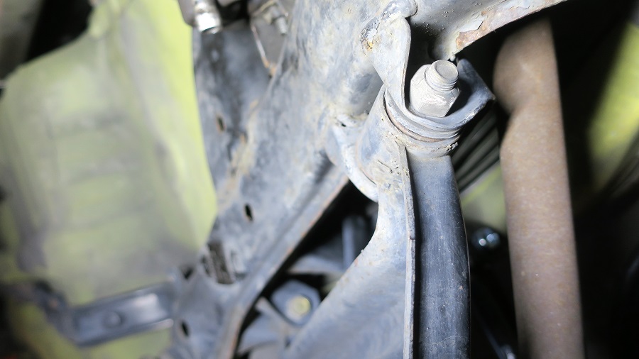 z32リアロアアームの交換