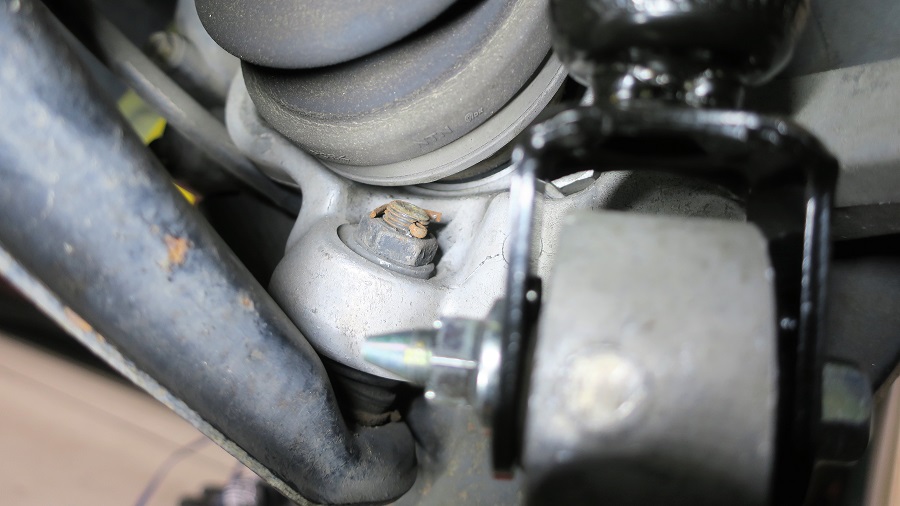 z32リアロアアームの交換