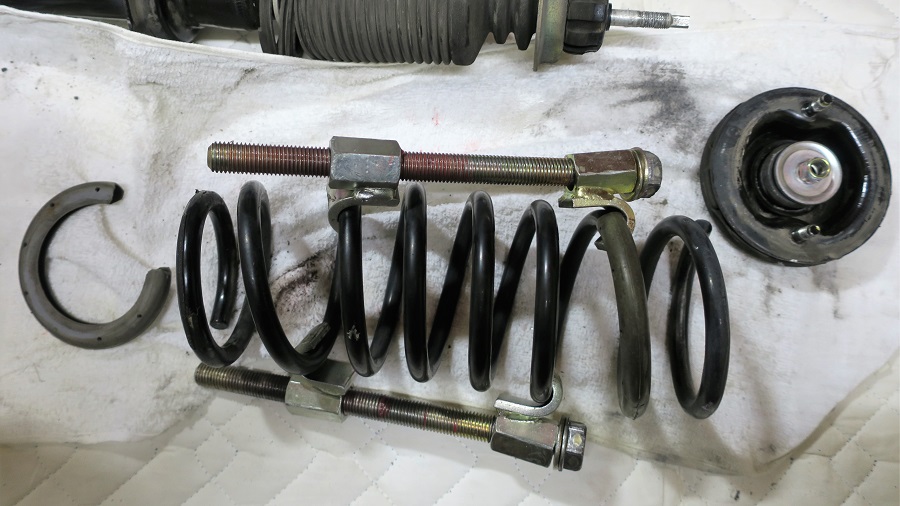 z32純正ショックアブソーバーの交換