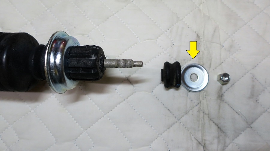 z32純正ショックアブソーバーの交換