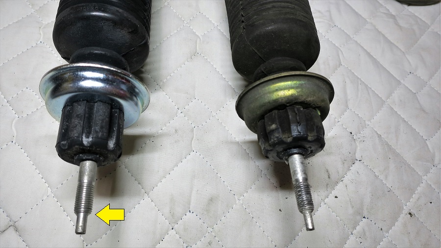 z32純正ショックアブソーバーの交換