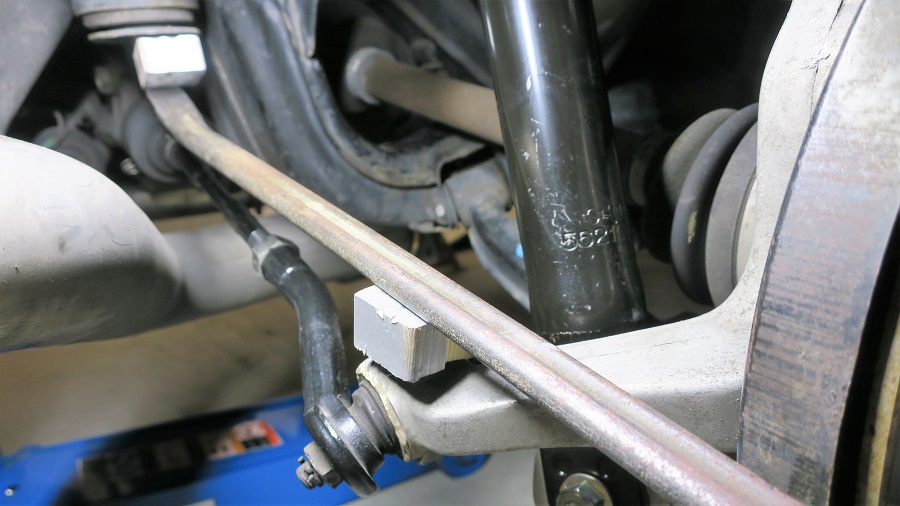 z32純正ショックアブソーバーの交換