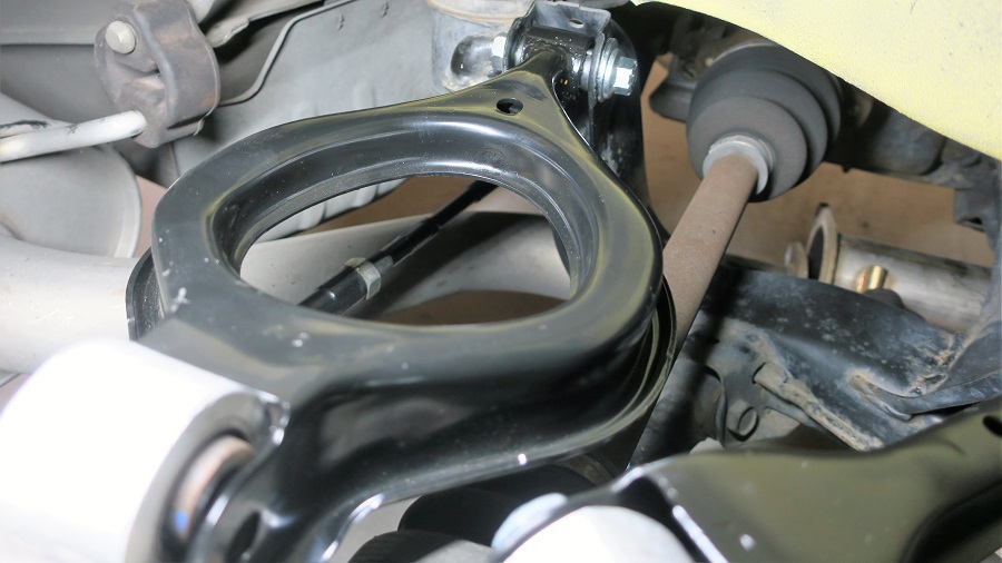 z32リアアッパーリンクの交換