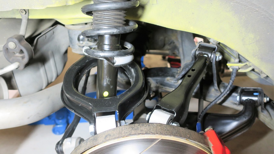 z32リアアッパーリンクの交換