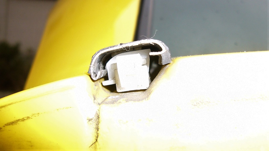 z32ルーフサイドモールの交換