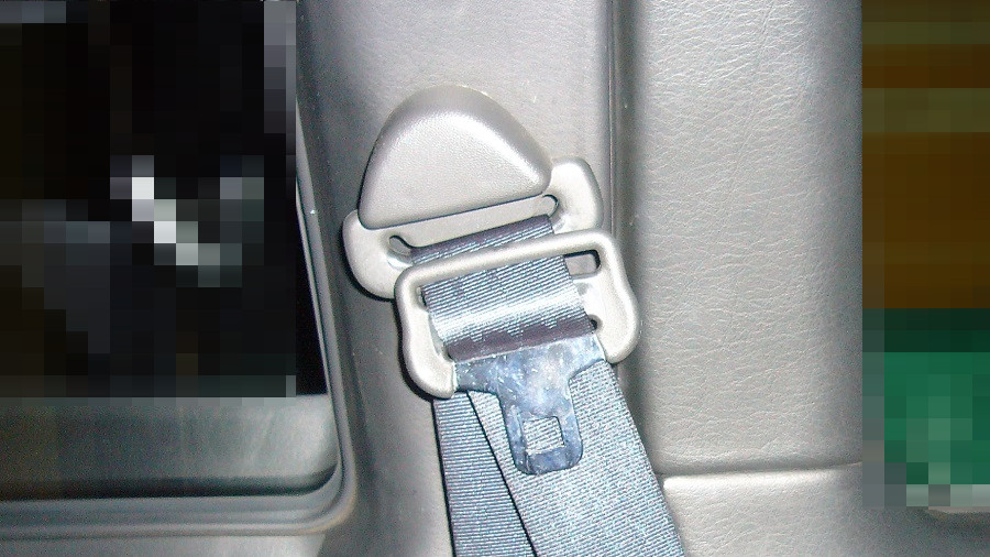 z32シートベルトサポートの取付け