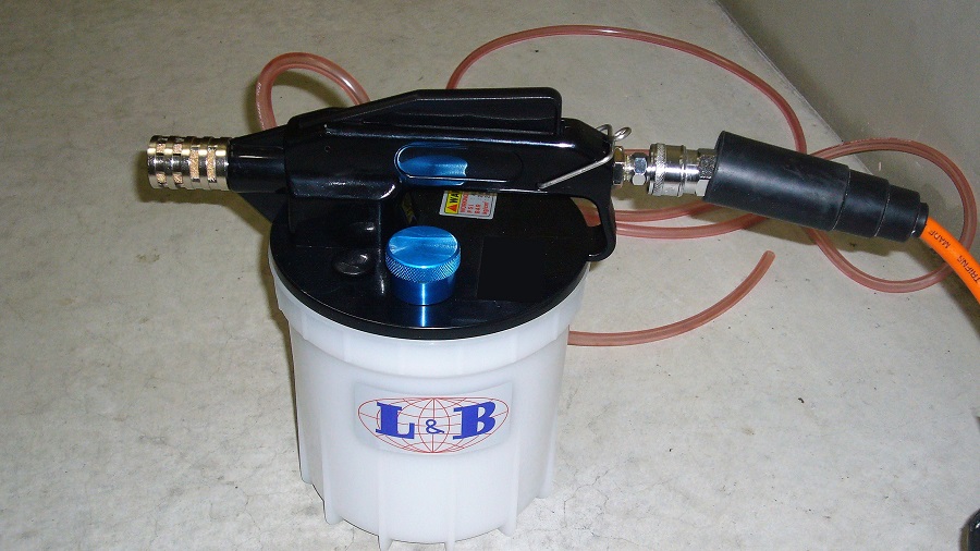 z32サージタンク（コレクター）の取外し