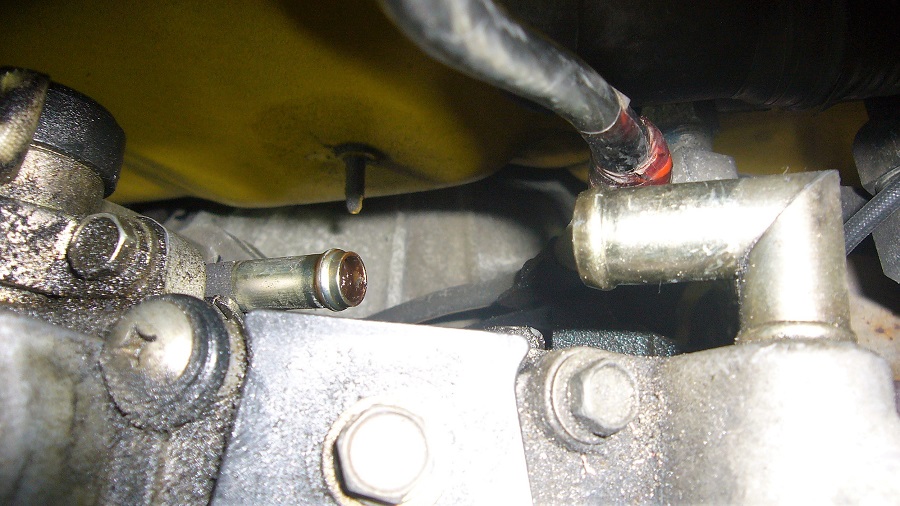 z32サージタンクの取付けと付帯するホース類の交換