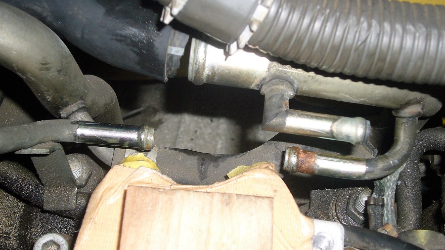 z32サージタンクの取付けと付帯するホース類の交換