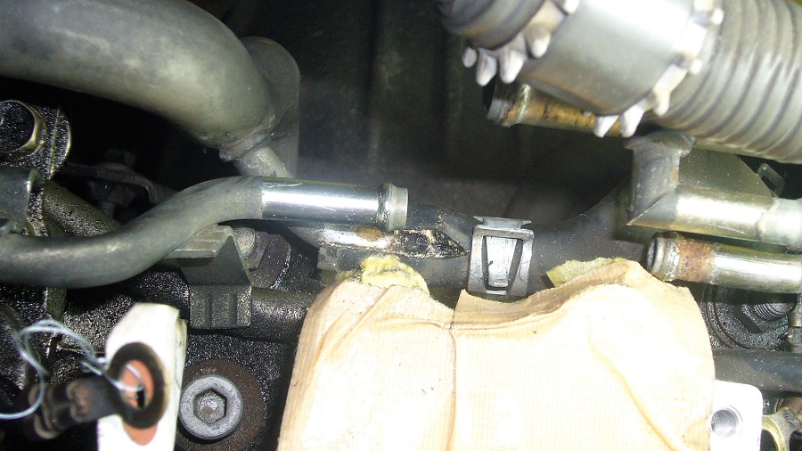 z32サージタンクの取付けと付帯するホース類の交換