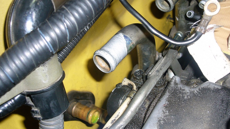 z32サージタンクの取付けと付帯するホース類の交換