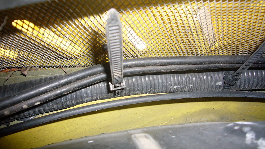 z32フロントウォッシャ―ノズル及びホースの交換