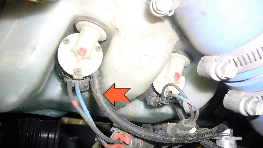 z32フロントウォッシャ―ノズル及びホースの交換