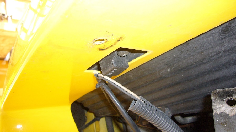 z32ヘッドライトの取外し