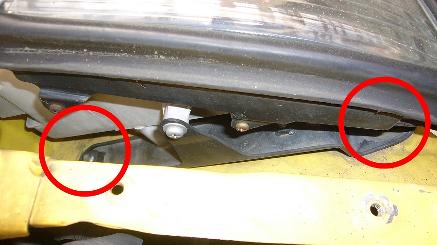 z32ヘッドライトの取外し