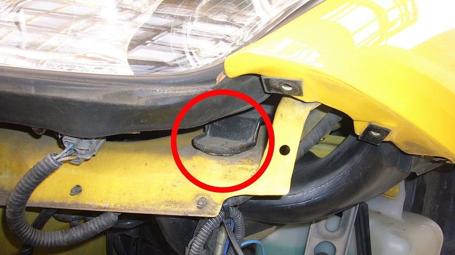 z32ヘッドライトの取外し