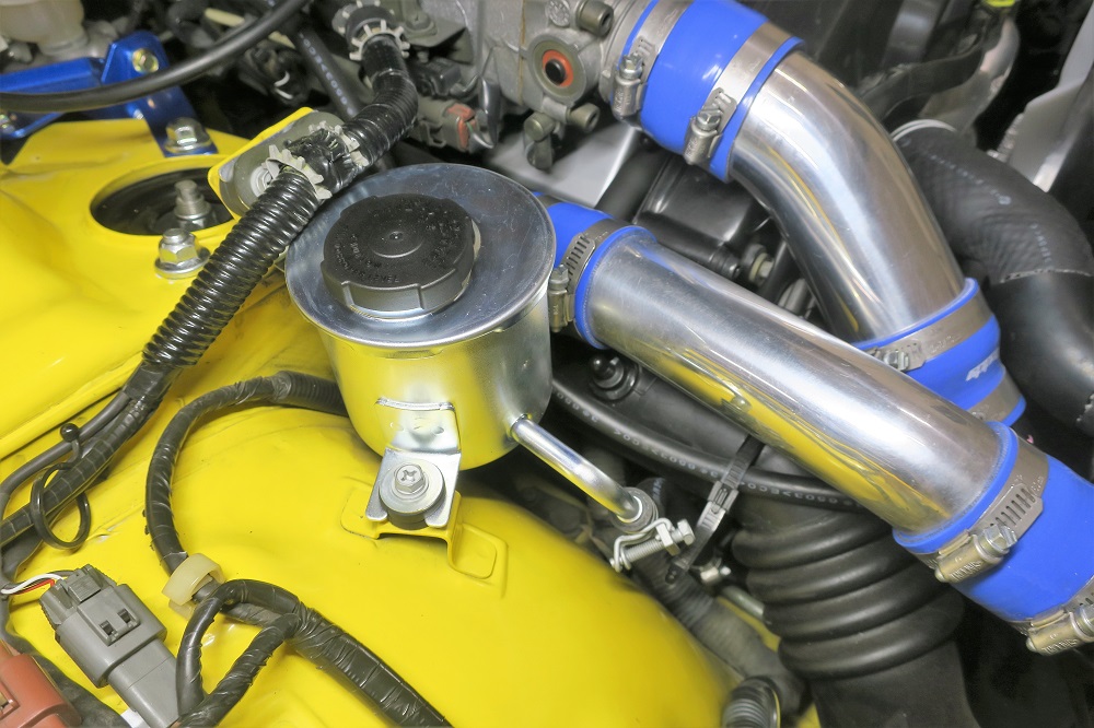 Z32パワーステアリングタンク